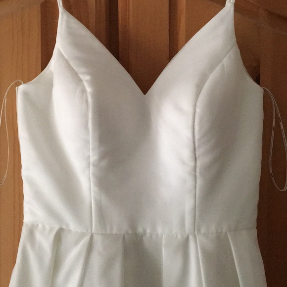 White Dress - Picture 3 of 4